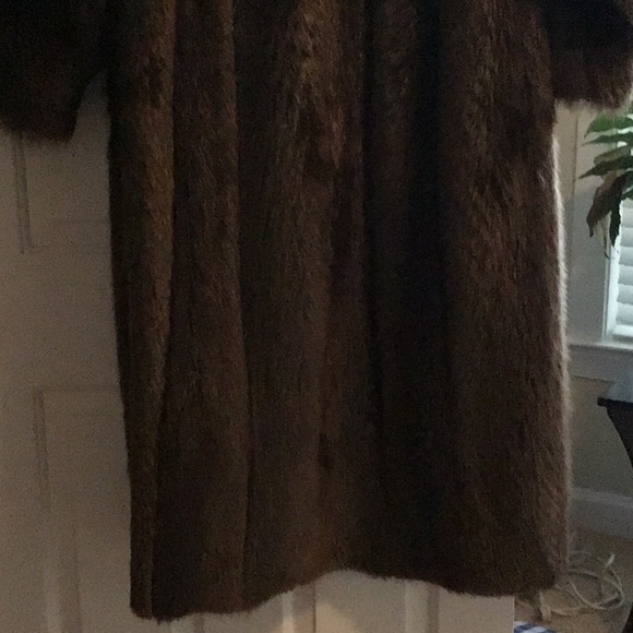 Fur coat - Picture 5 of 10